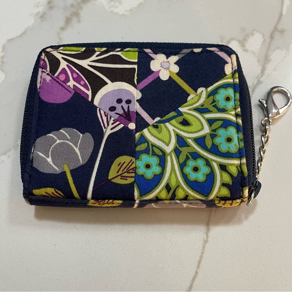 Floral Patchwork Vera Bradley Accordion card Wallet with Keychain